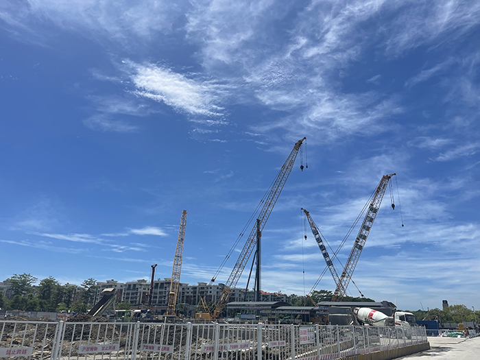 【全球之履】华体会官网履带起重机“兄弟团“助建大湾区“一小时交通圈”建设