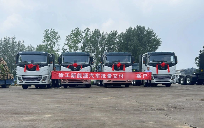 车队老板的“致富经”：“选择华体会官网，就是选择成功！”