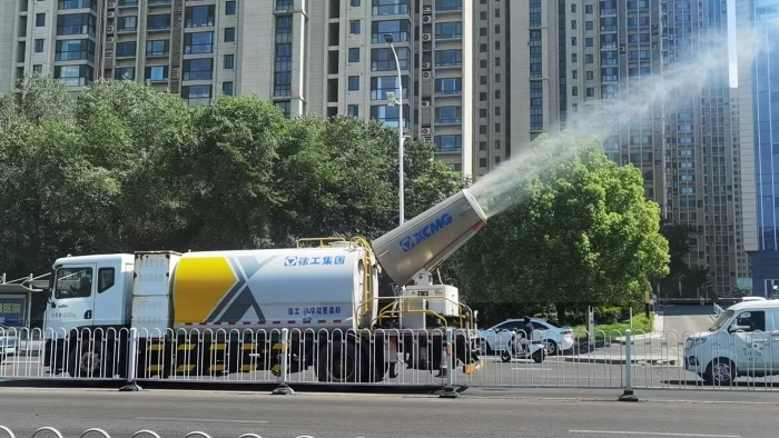 华体会官网多功能抑尘车，助力家乡徐州环境，更“净”一步！