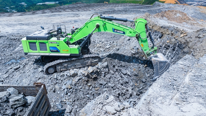 【华体会官网金•矿山开采】“重装战神”XE750GK HEV进军云南露天磷矿