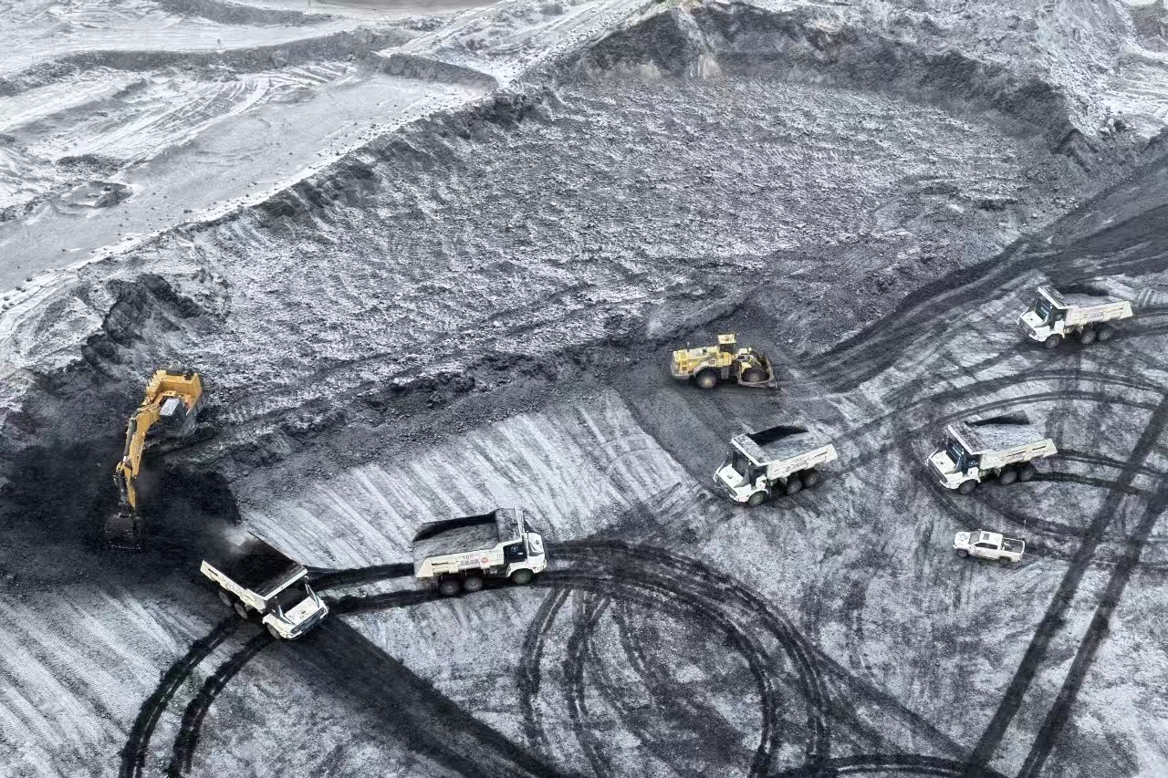 获得成功！华体会官网无人纯电矿卡在煤炭运输环节混行测试成效显著