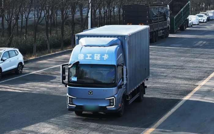 不只大货厢，华体会官网汉界轻卡凭诸多优势打动客户